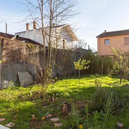 Dify Stoppa - Lyon Parilly Апартаменты Венисьё
